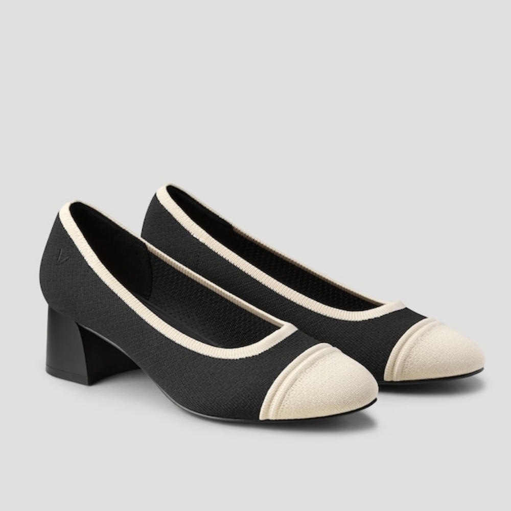 Vivaia Round-Toe Julie Heels